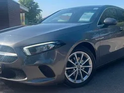 Grigio montagna metal Usata 2020 Mercedes A180 Progressive Tre volumi | 23.900 € (Buon prezzo)