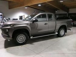 Grigio Usata 2021 Mitsubishi L200 Pick-up | 23.700 € (Ottimo prezzo)