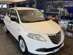 Bianco Usata 2014 Lancia Ypsilon Platinum Due volumi | 5700 € (Buon prezzo)