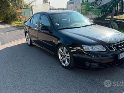 Nero Usata 2004 Saab 9-3 Tre volumi | 1900 €