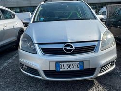Grigio Usata 2008 Opel Zafira Monovolume | 2000 € (Ottimo prezzo)