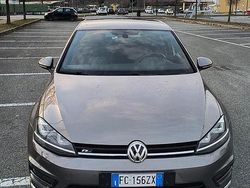 Grigio Usata 2016 VW Golf VII R-line Tre volumi | 10.800 € (Buon prezzo)