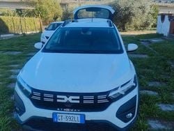 Bianco Usata 2024 Dacia Sandero Essentiel Due volumi | 14.500 € (Buon prezzo)