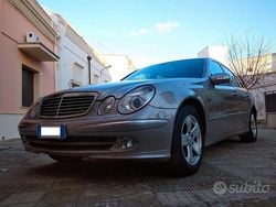 Grigio Usata 2002 Mercedes E270 Avantgarde Tre volumi | 5500 € (Cara)