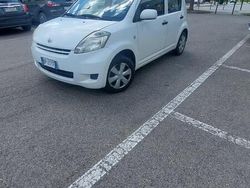 Usata 2009 Daihatsu Sirion Due volumi | 2900 € (Buon prezzo)