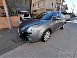 Grigio Usata 2008 Alfa Romeo MiTo Due volumi | 3200 € (Buon prezzo)