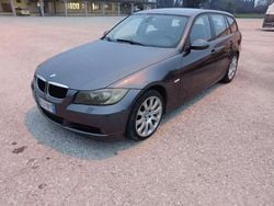 Grigio Usata 2006 BMW 320 Station wagon | 2299 € (Ottimo prezzo)