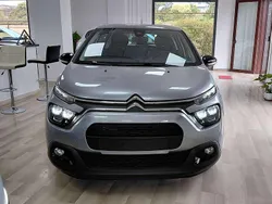 Grigio chiaro Usata 2024 Citroën C3 PureTech Due volumi | 14.750 € (Buon prezzo)