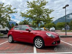 Rosso Usata 2015 Alfa Romeo Giulietta Distinctive Tre volumi | 7000 € (Buon prezzo)