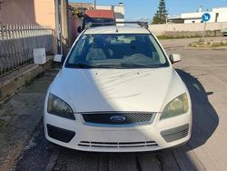 Bianco Usata 2006 Ford Focus Station wagon | 600 €