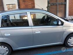 Argento Usata 2007 Daihatsu Cuore Due volumi | 1500 €