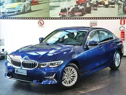 Blu/azzurro Usata 2020 BMW 320 Luxury Line Tre volumi | 25.750 € (Ottimo prezzo)