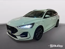 Grigio Usata 2023 Ford Focus ST-Line Station wagon | 21.900 € (Buon prezzo)