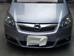 Grigio Usata 2006 Opel Zafira Cosmo Monovolume | 1300 € (Buon prezzo)