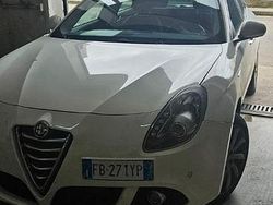 Bianco Usata 2015 Alfa Romeo Giulietta Distinctive Due volumi | 7500 € (Buon prezzo)