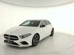 Bianco polare Usata 2022 Mercedes A200 Premium Tre volumi | 32.900 € (Buon prezzo)