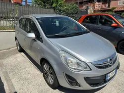 Grigio Usata 2011 Opel Corsa Cosmo Tre volumi | 3900 € (Buon prezzo)