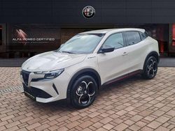 Beige Nuova 2025 Alfa Romeo Junior Edizione Speciale SUV | 31.950 € (Cara)