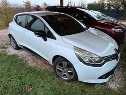 Bianco Usata 2013 Renault Clio IV Tre volumi | 6000 € (Buon prezzo)