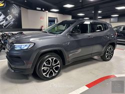 Grigio met. Usata 2024 Jeep Compass Altitude SUV | 28.900 € (Buon prezzo)