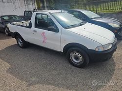 Bianco Usata 2002 Fiat Strada Pick-up | 3100 € (Buon prezzo)