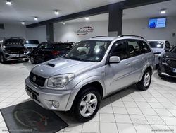 Usata 2005 Toyota RAV4 Sol SUV | 4900 € (Buon prezzo)