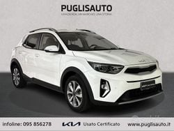 Bianco Usata 2025 Kia Stonic Style SUV | 16.900 € (Buon prezzo)