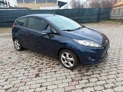 Blu Usata 2011 Ford Fiesta Due volumi | 2500 € (Ottimo prezzo)