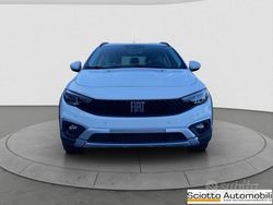 Bianco(met.) Nuova 2025 Fiat Tipo Cross Tre volumi | 23.368 € (Molto cara)