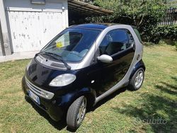 Nero Usata 2001 Smart ForTwo Coupé Due volumi | 2300 € (Buon prezzo)
