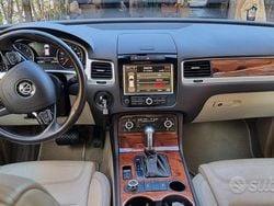 Bianco Usata 2011 VW Touareg SUV | 14.300 € (Buon prezzo)