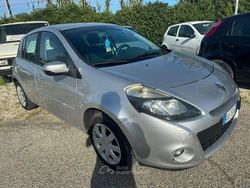 Grigio Usata 2010 Renault Clio II Tre volumi | 3500 € (Buon prezzo)