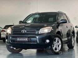 Grigio Usata 2007 Toyota RAV4 Sol SUV | 8900 € (Cara)