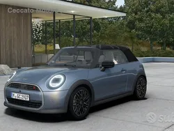 Nuova 2025 Mini Cooper Cabriolet Favoured Cabrio | 44.483 €
