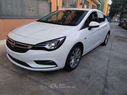 Bianco Usata 2016 Opel Astra Innovation Tre volumi | 12.500 € (Buon prezzo)