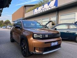Bronze Nuova 2025 Fiat Grande Panda La Prima Due volumi | 20.990 € (Buon prezzo)