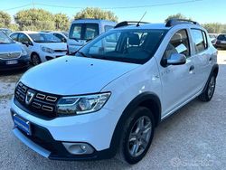 Bianco Usata 2020 Dacia Sandero Stepway Tre volumi | 8999 € (Buon prezzo)
