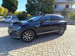 Blu Usata 2019 VW Touareg Advance SUV | 27.999 € (Buon prezzo)
