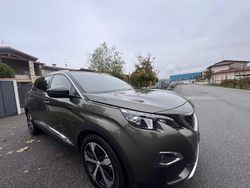 Grigio Usata 2019 Peugeot 5008 GT-line SUV | 12.500 € (Buon prezzo)