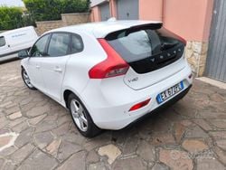 Bianco Usata 2014 Volvo V40 Station wagon | 8000 € (Buon prezzo)