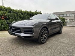 Grigio Usata 2022 Porsche Cayenne SUV | 72.000 € (Buon prezzo)