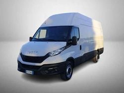Beige Usata 2021 Iveco Daily Furgone | 23.500 € (Ottimo prezzo)