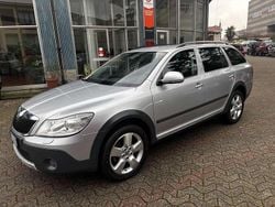 Argento Usata 2012 Skoda Octavia Scout 4x4 Station wagon | 12.890 €