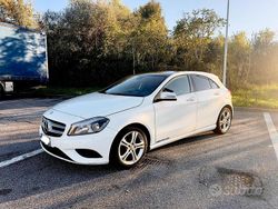 Bianco Usata 2015 Mercedes A180 Tre volumi | 9300 € (Ottimo prezzo)