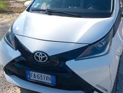Bianco Usata 2015 Toyota Aygo Due volumi | 5000 € (Buon prezzo)