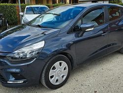 Grigio Usata 2018 Renault Clio IV Life Tre volumi | 7900 € (Ottimo prezzo)