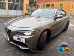 Grigio Usata 2017 Alfa Romeo Giulia Business Tre volumi | 17.990 € (Ottimo prezzo)