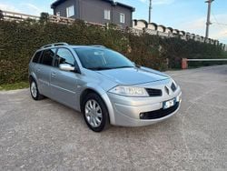 Grigio Usata 2008 Renault Mégane GrandTour Station wagon | 2999 € (Buon prezzo)