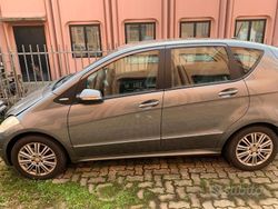 Grigio Usata 2008 Mercedes A200 Tre volumi | 2500 €