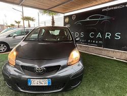 Grigio Usata 2010 Toyota Aygo Connect Style Due volumi | 3999 € (Ottimo prezzo)